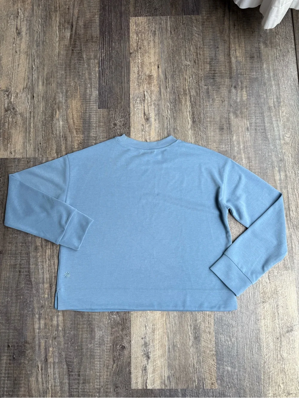 Athleta Women’s Light Blue Sweater Size Small S - Picture 6 of 6